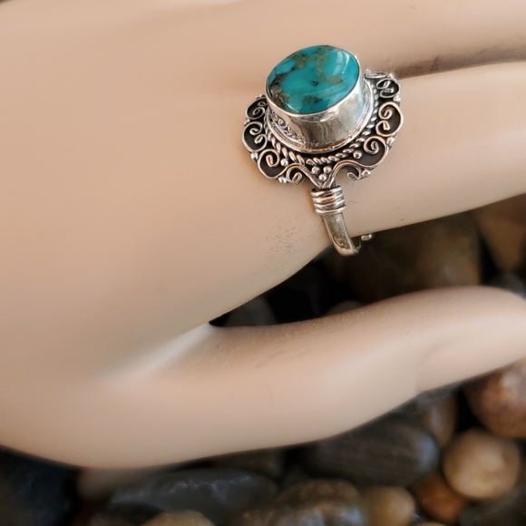 Vintage Sterling Turquoise Ring - Picture 3 of 5
